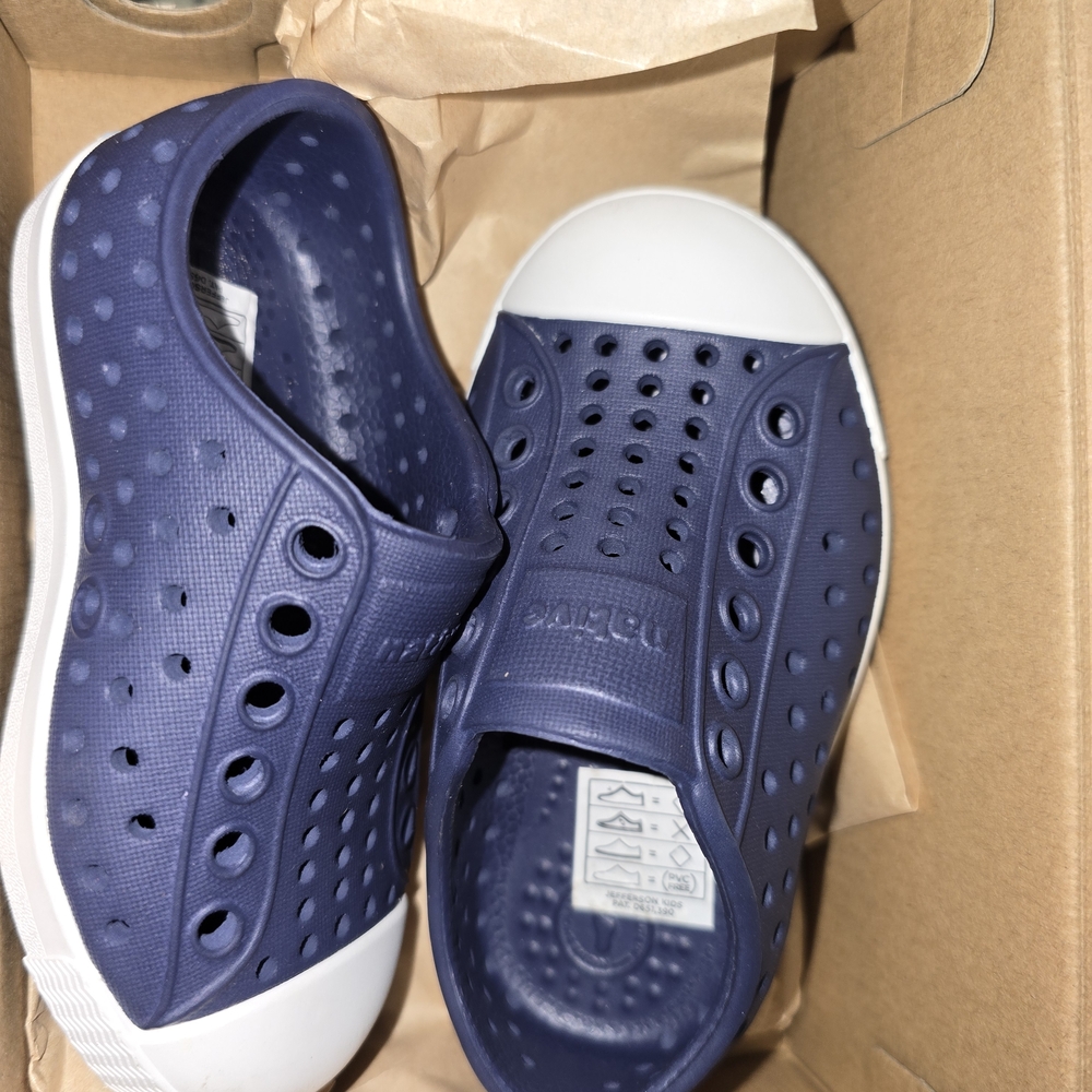 Native Kids Shoes in Navy and White